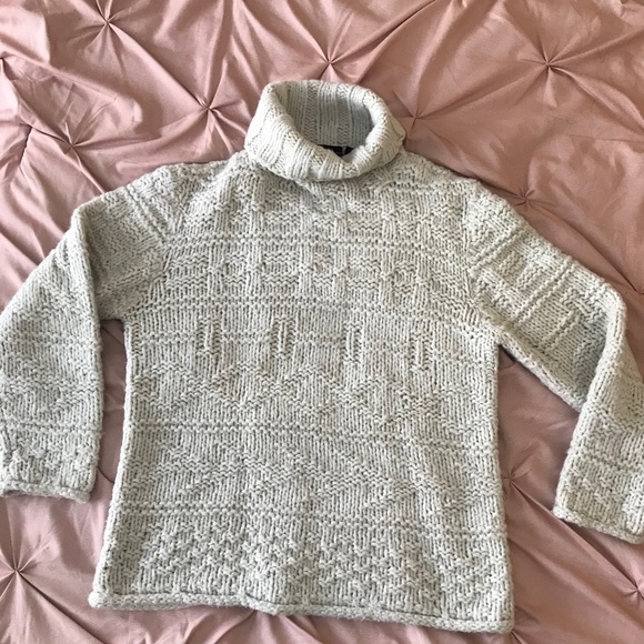 Women’s MODA International Turtleneck Sweater - Picture 4 of 7